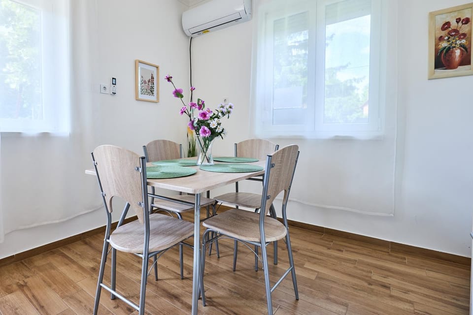 Dining area, air conditioner