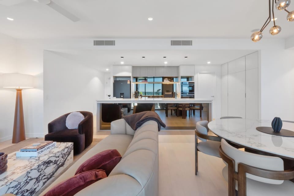 Living room, Dining area, kitchen