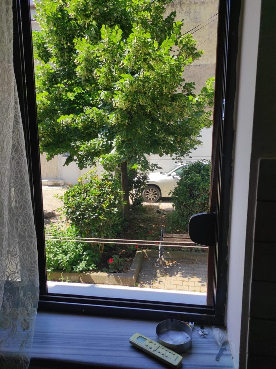 Ground-Floor Studio Apartment Near Center Apartment in Tirana