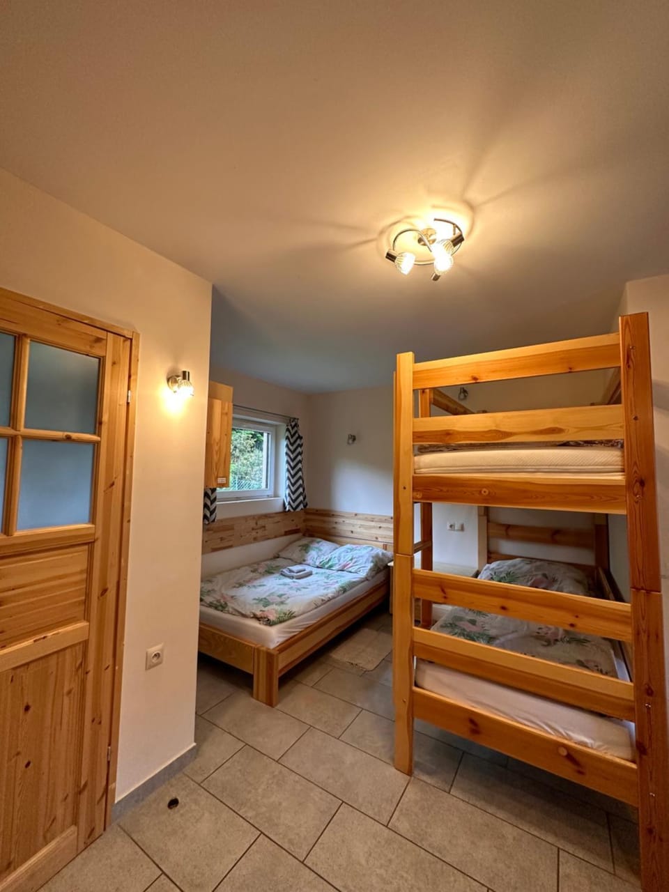 Bed, Photo of the whole room, Bedroom, bunk bed