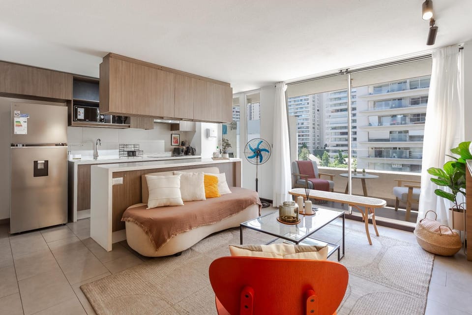 Kitchen or kitchenette, Living room