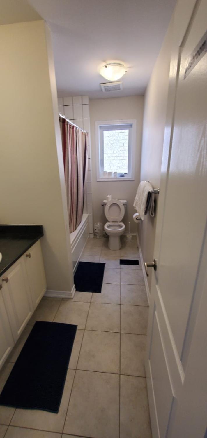 Stay 15 mins from Niagara Falls-5 Bedroom nights Inn House in Welland