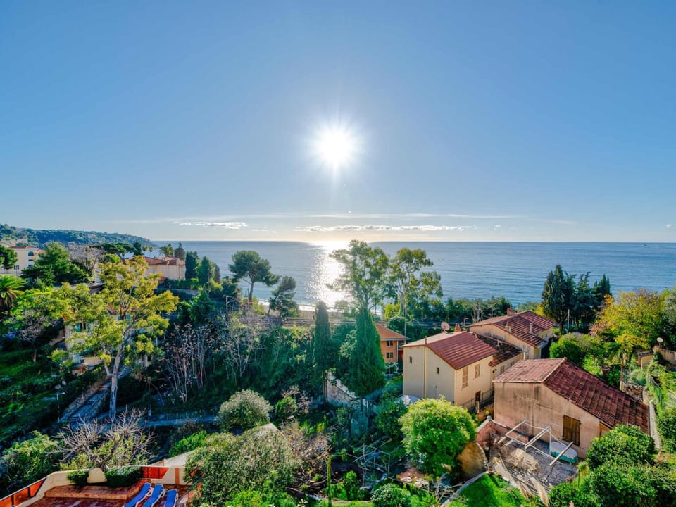 Studio 6 pers. avec Wi-Fi, vue mer - FR-1-827-28 Apartment in Roquebrune-Cap-Martin