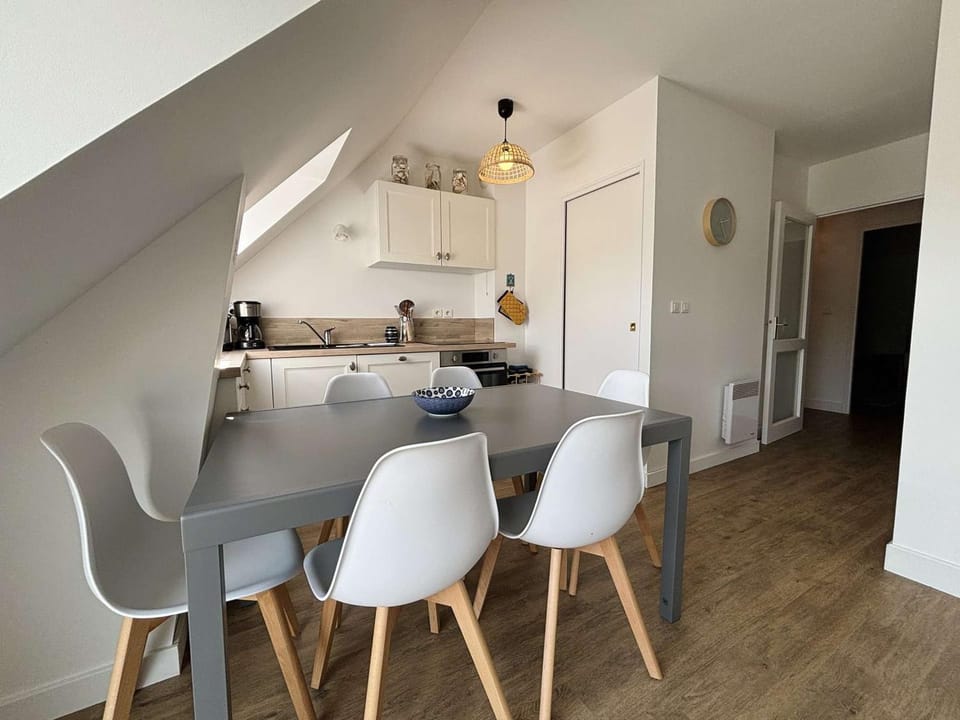 Appartement cosy pour 4 personnes au cœur de la Forêt-Fouesnant - FR-1-481-179 Apartment in Fouesnant