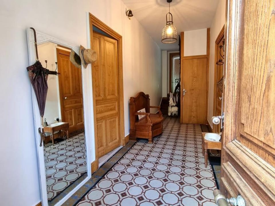 Gîte confortable à Néronde pour 6 personnes avec Wifi et jardin - FR-1-496-357 House in Auvergne-Rhône-Alpes
