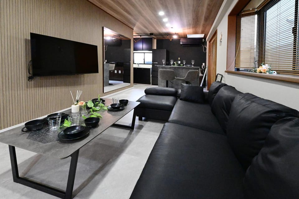 TV and multimedia, Living room, Dining area