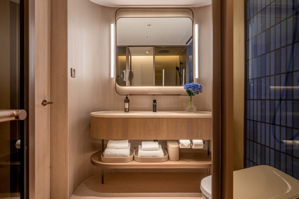 Toilet, Bathroom