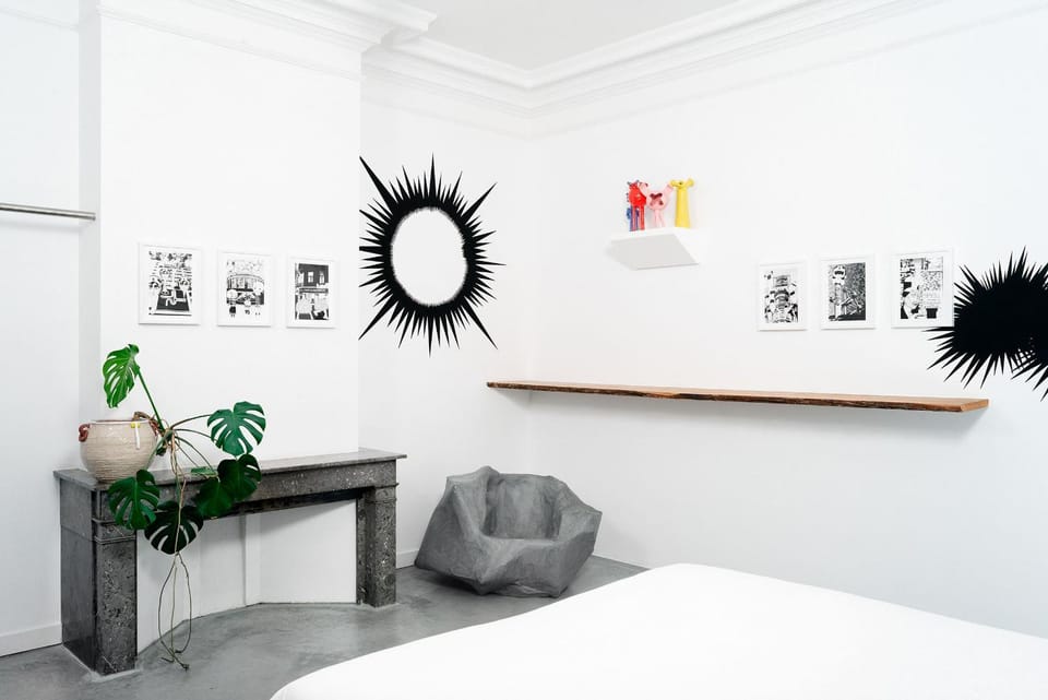 Photo of the whole room, Decorative detail, Bedroom, hair dresser