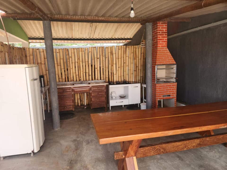 BBQ facilities, Kitchen or kitchenette