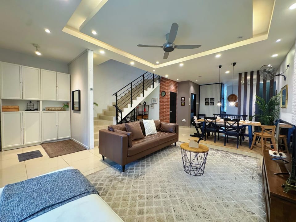TV and multimedia, Living room, Seating area