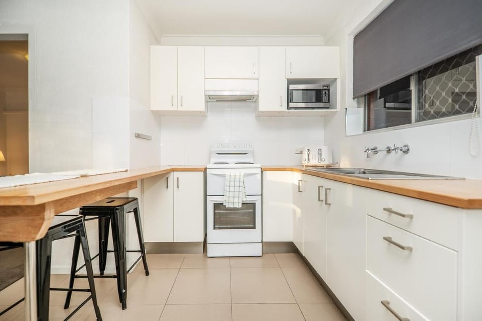 GIBB8 - Your Ocean Gateway Apartment in Perth