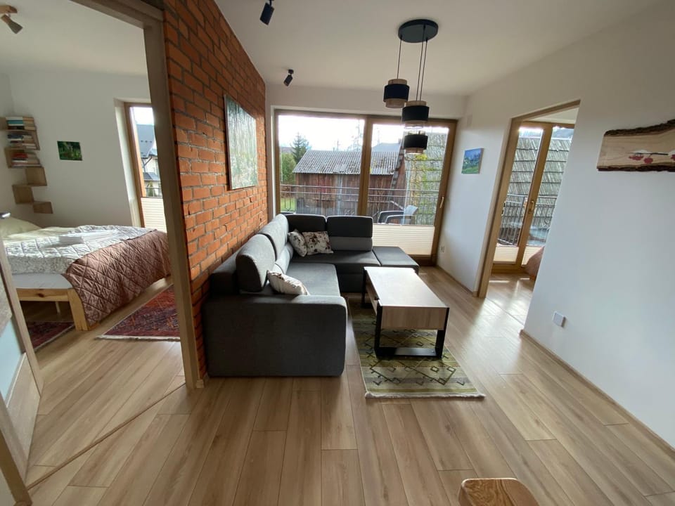 Communal lounge/ TV room, TV and multimedia, Living room, Seating area