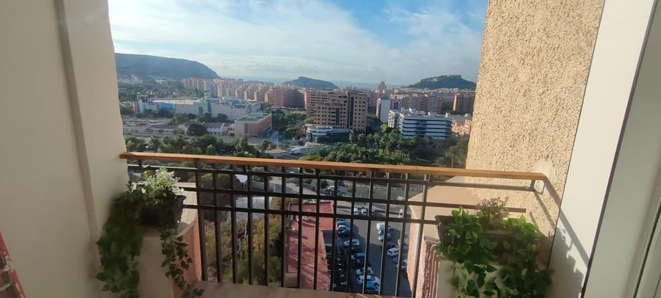 Natural landscape, View (from property/room), Balcony/Terrace, Balcony/Terrace, City view, Mountain view, Sea view