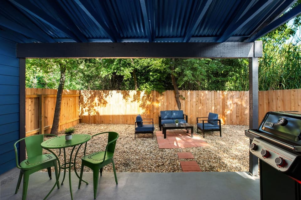 Chic 2BR Escape Sleeps 8 w Private Patio Apartment in Austin