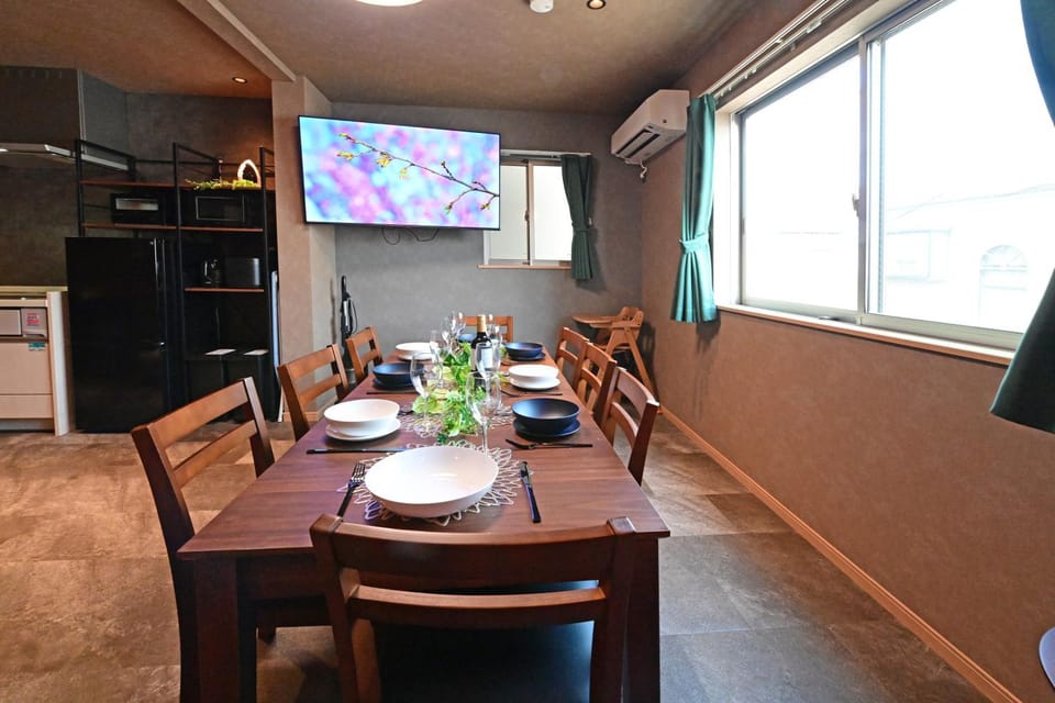 TV and multimedia, Living room, Dining area