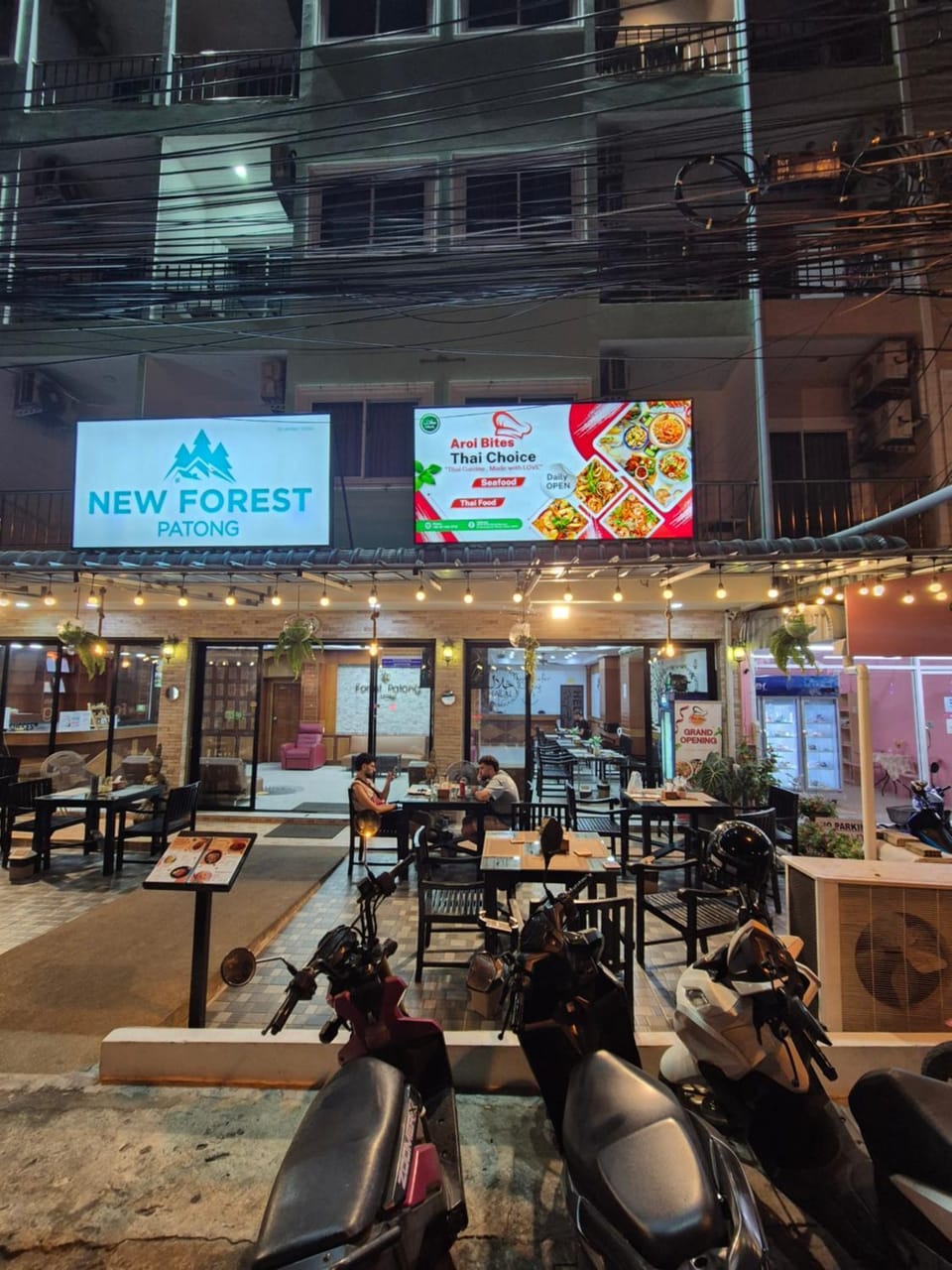 Restaurant/places to eat