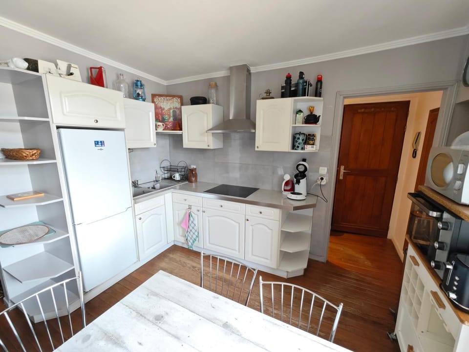 Cozy french apartment with a beautiful view Apartment in Agde