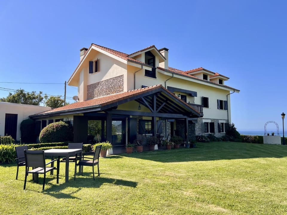Property building, Garden