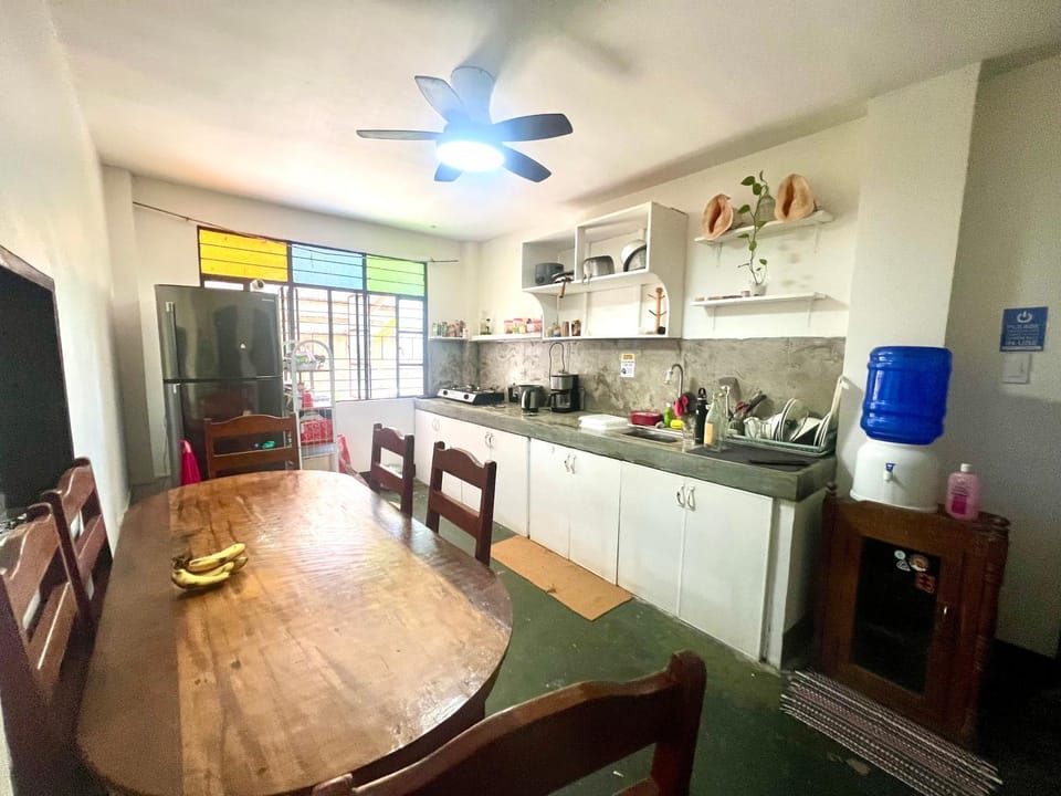 Kitchen or kitchenette, Kitchen or kitchenette, stove
