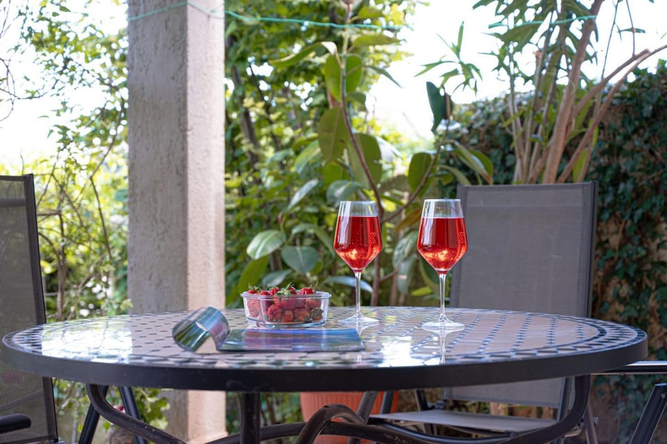 Balcony/Terrace, Garden view