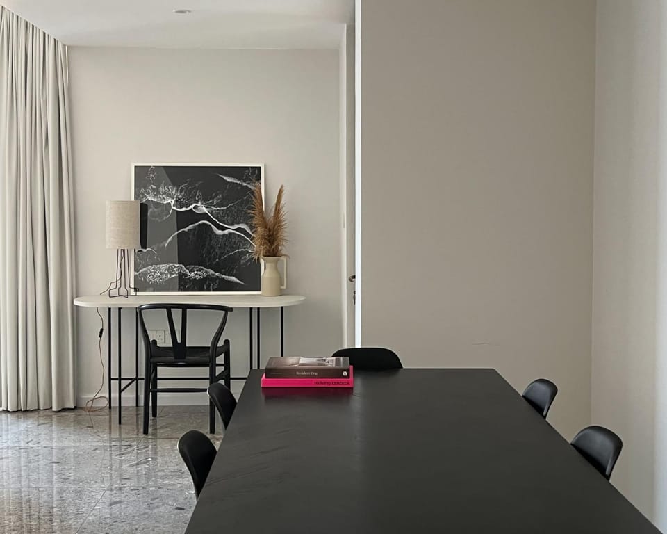 Living room, Seating area, Dining area