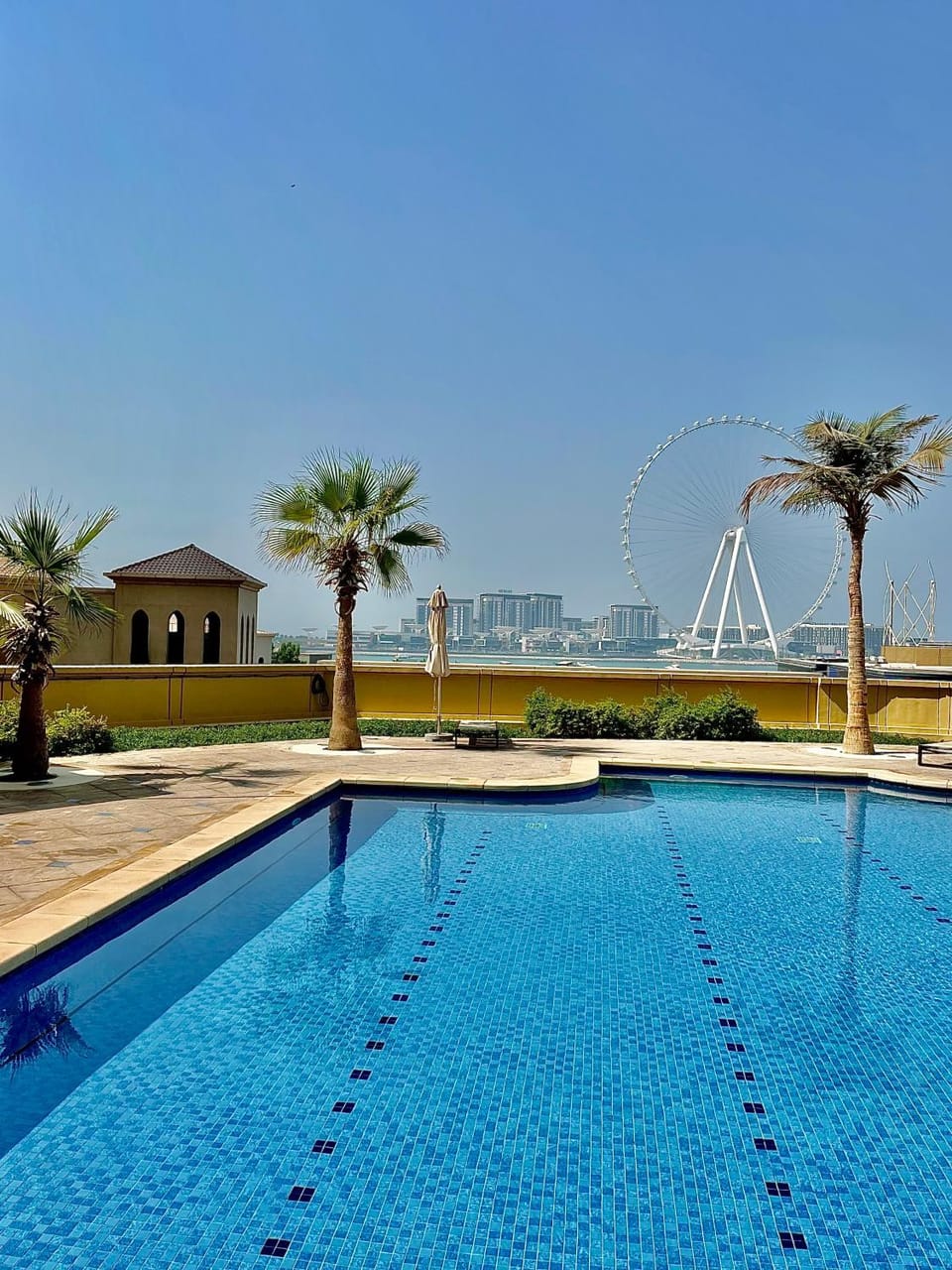 Day, Pool view, Swimming pool, sunbed