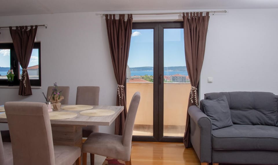 Living room, Seating area, Dining area, Sea view