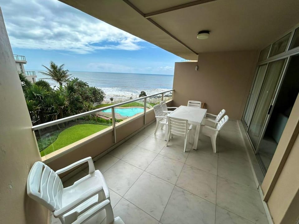 208 Les Mouettes Apartment in Dolphin Coast