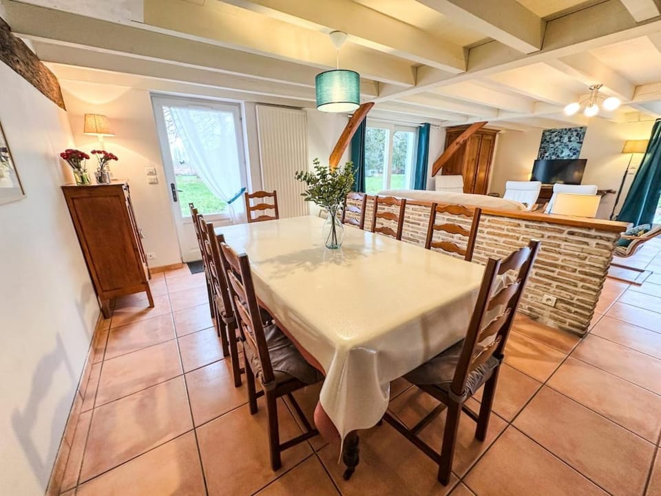 La cheneraie House in Nouvelle-Aquitaine