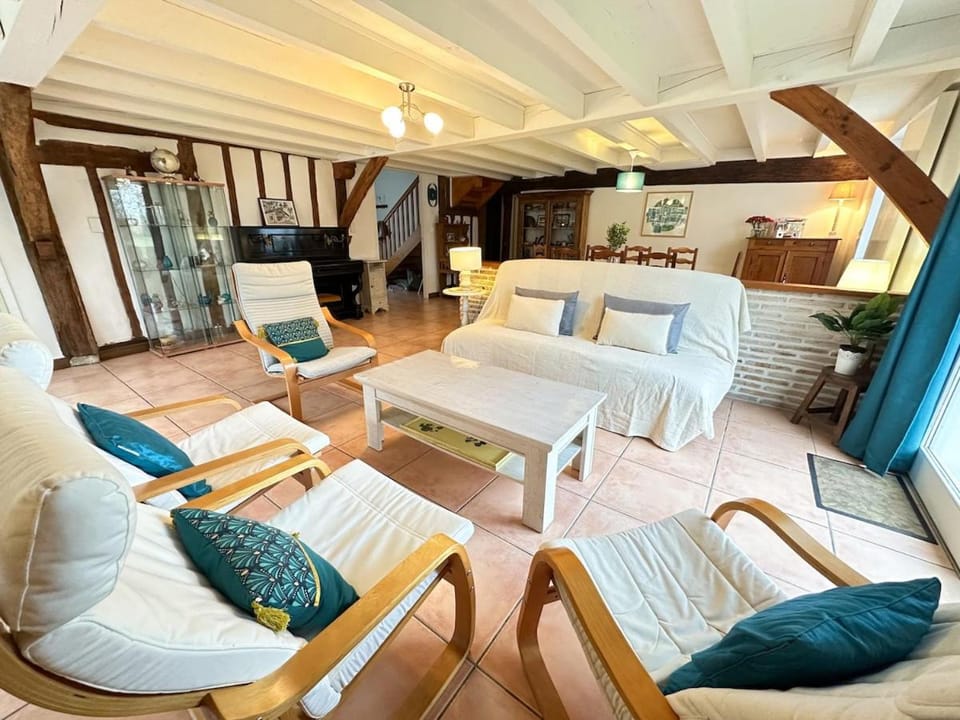 La cheneraie House in Nouvelle-Aquitaine