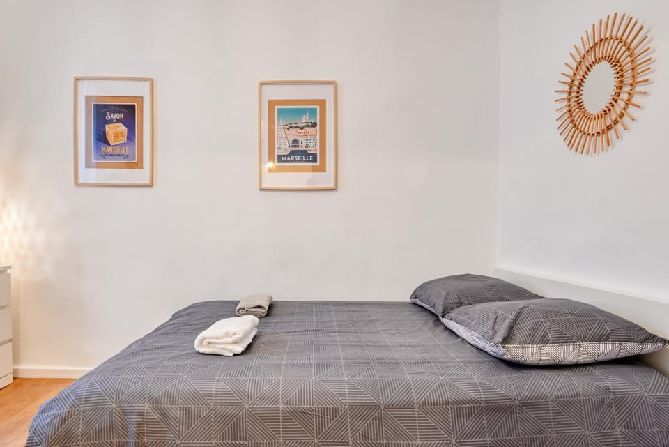 Le Nid du Vieux-Port - Studio Opéra central Apartment in Marseille