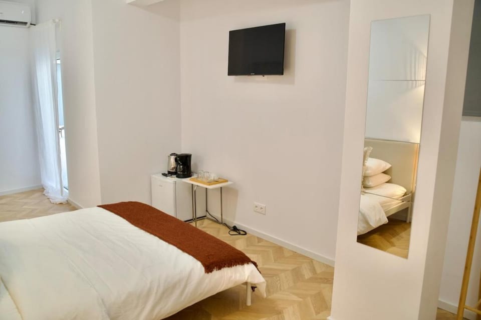 Tzatziki Room 2 Apartment in Kavala