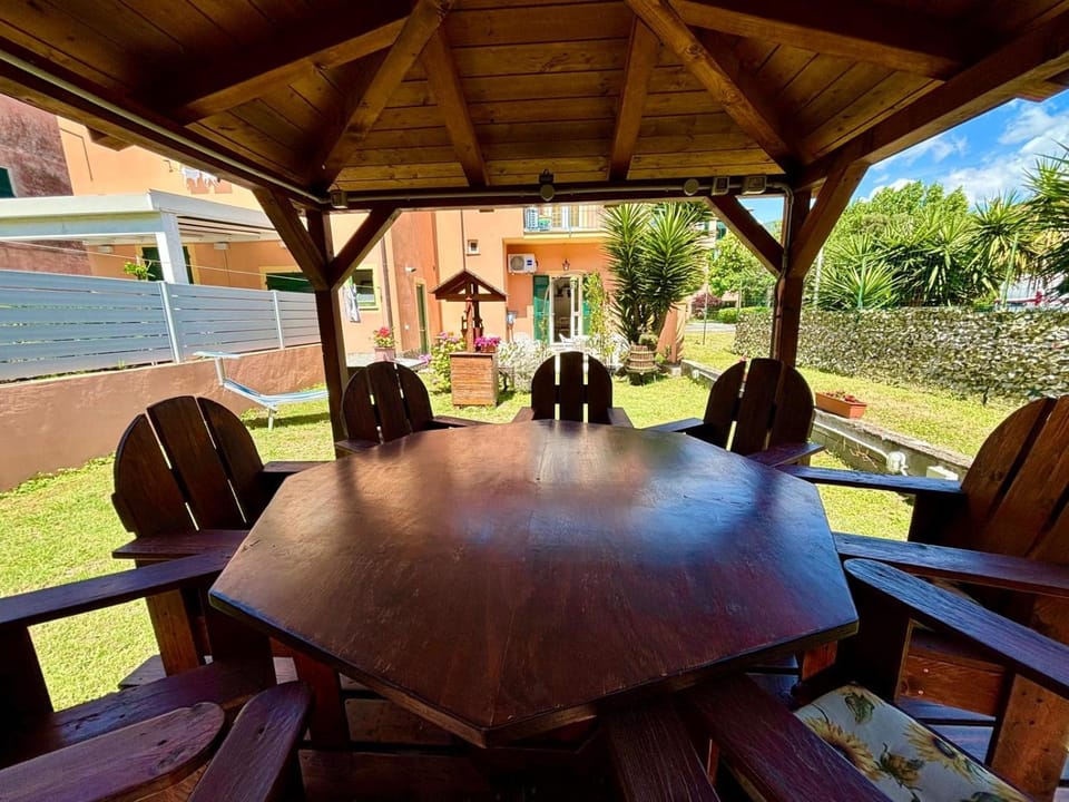 Patio, Garden