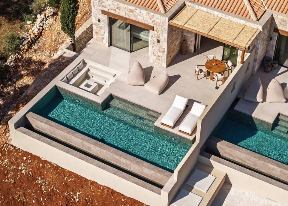 Property building, Patio, Day, View (from property/room), Balcony/Terrace, Pool view, Swimming pool, sunbed