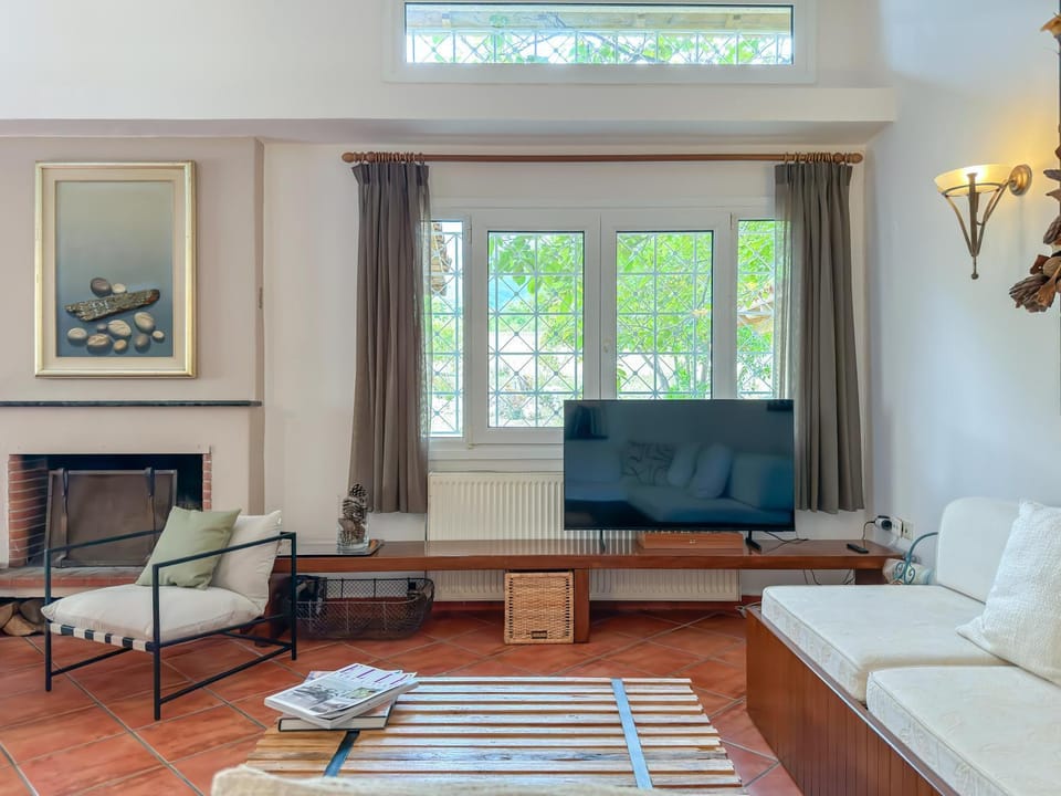 TV and multimedia, Living room, Seating area