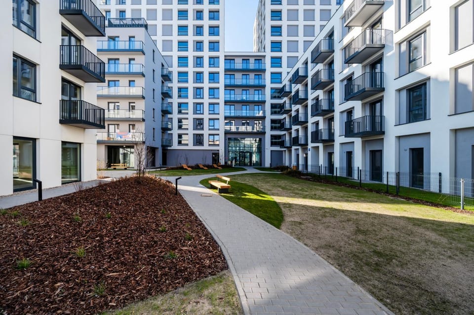 Property building, Location