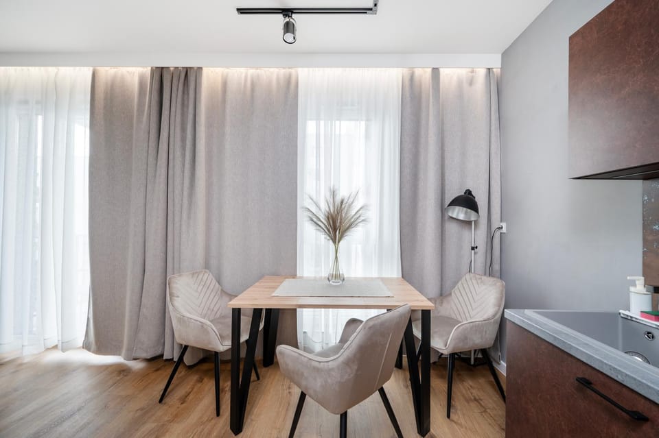 Kitchen or kitchenette, Living room, Dining area