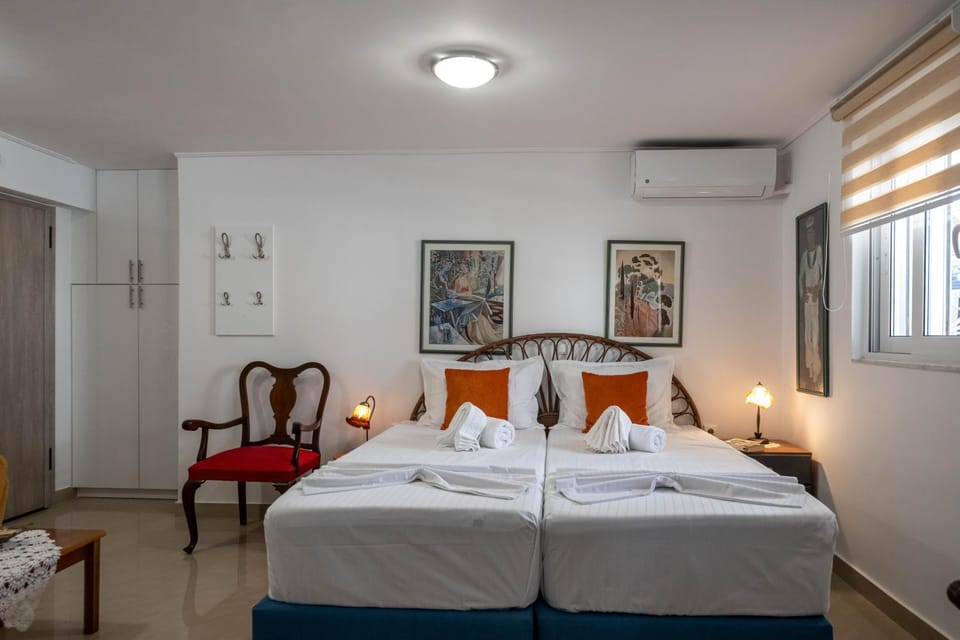 Myrto lower ground floor studio Apartment in Messenia