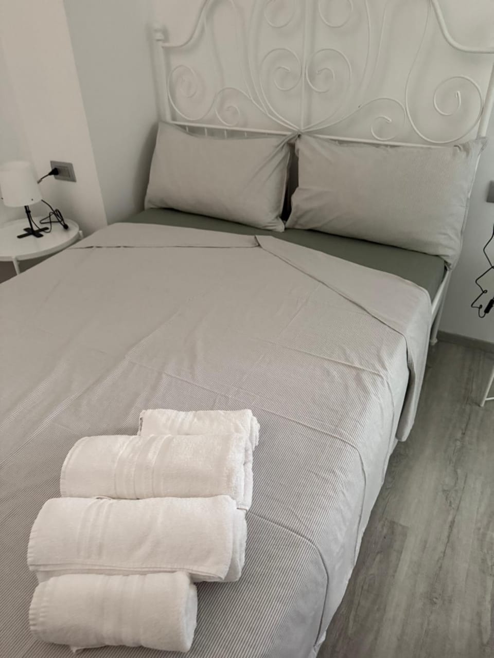 LUCE SUL LAGO - CENTRO STORICO - Lake 3min walking Apartment in Bellano