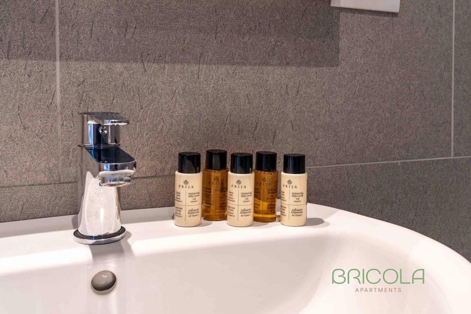 Biennale Ensuite Rooms By Bricola Apartments Bed and Breakfast in San Marco