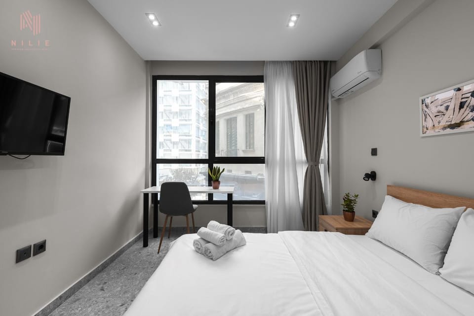 TV and multimedia, towels, air conditioner