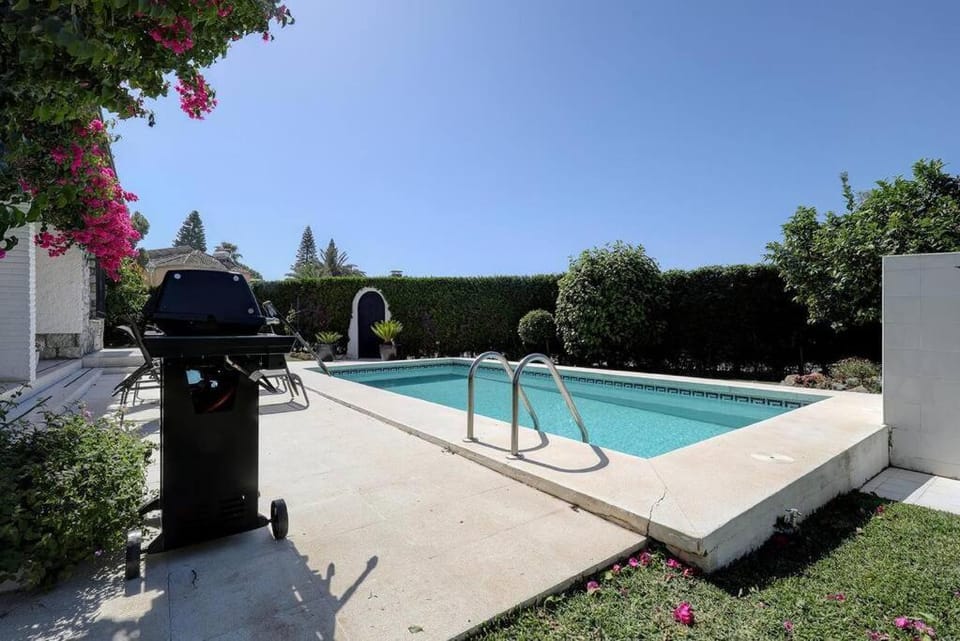 Andalusian Villa near the beach with Private Pool and BBQ House in Costa del Sol