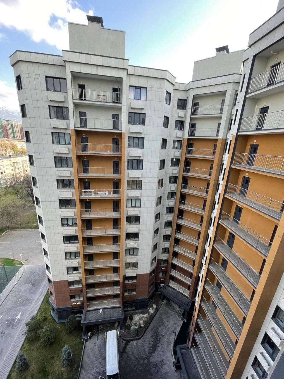 Property building, Facade/entrance, Day, View (from property/room), Balcony/Terrace