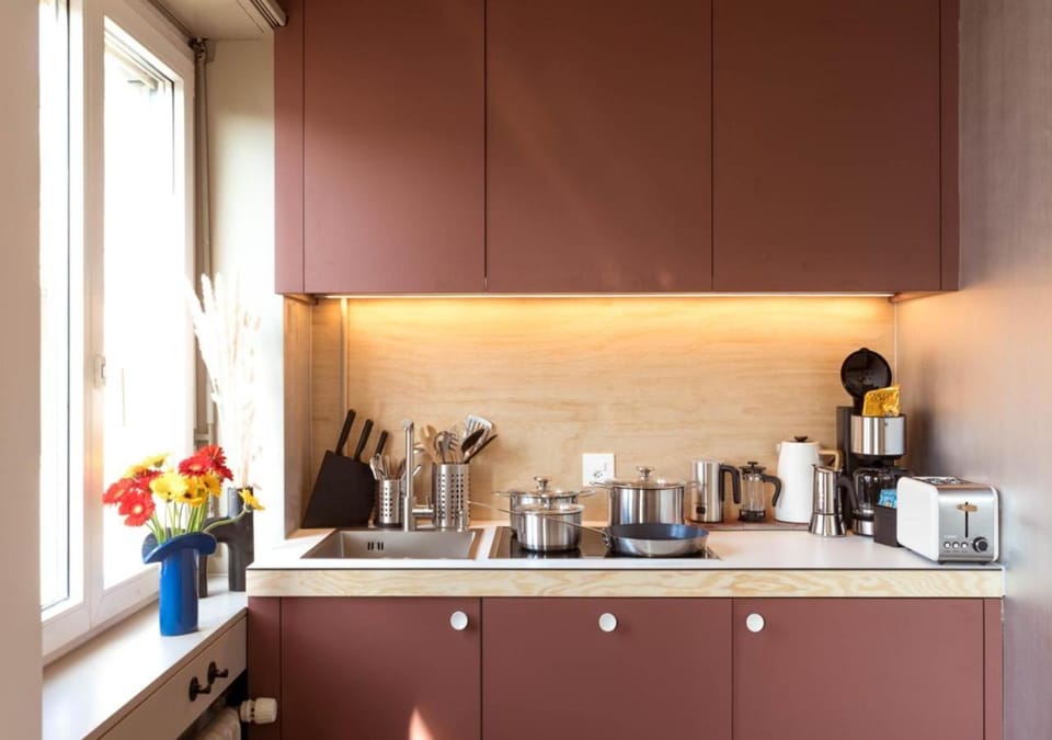 Coffee/tea facilities, Kitchen or kitchenette, Food and drinks, Food, stove, toaster, kitchen
