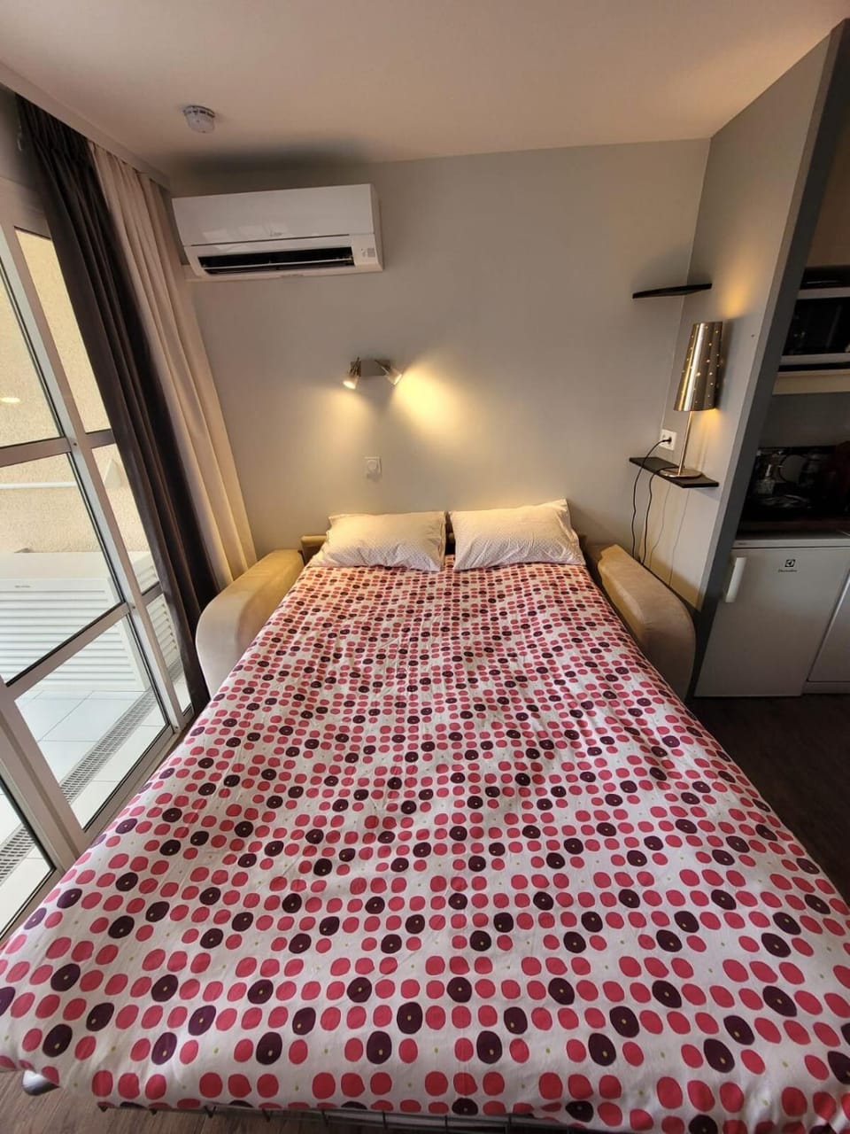 La Perle Blanche Apartment in Saint-Raphael