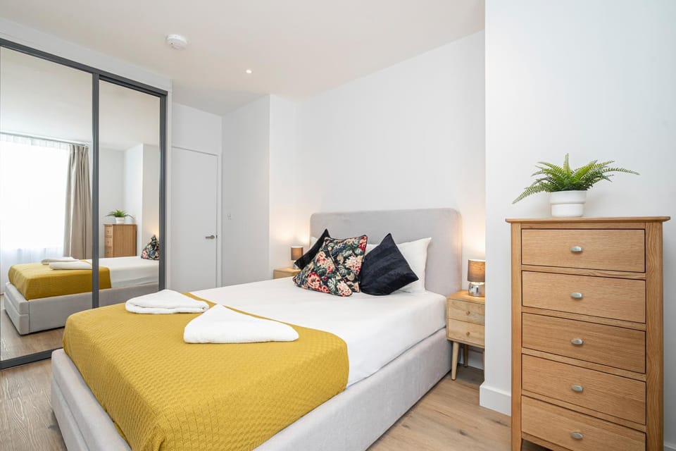 Bed, Bedroom