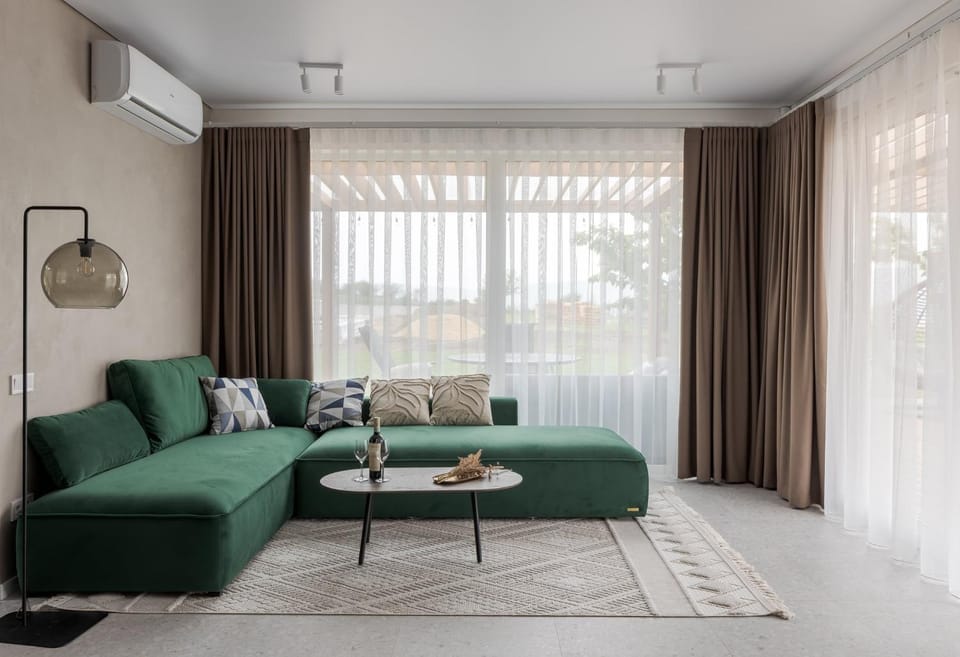 Living room, Seating area, air conditioner