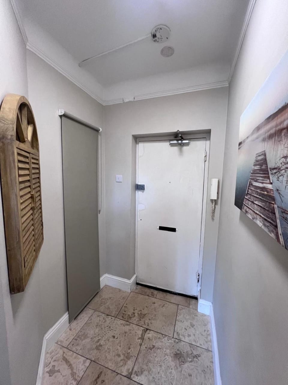 Cosy Elmhurst Studio Retreat Apartment in Croydon