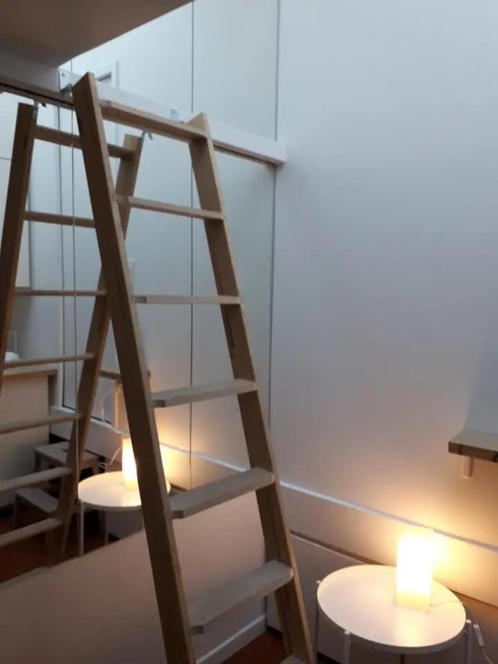 COEUR DE PARIS HISTORIQUE Joli Studio tout équipé calme lumineux climatisation ascenseur Apartment in Paris