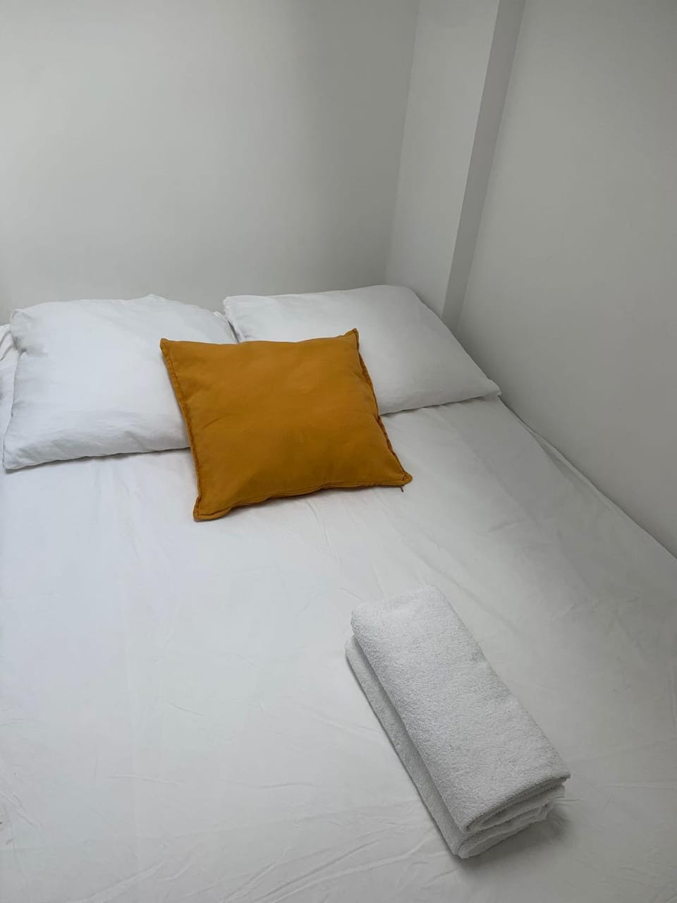 COEUR DE PARIS HISTORIQUE Joli Studio tout équipé calme lumineux climatisation ascenseur Apartment in Paris